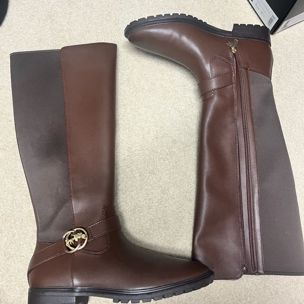 Coach Boots - Picture 5 of 9